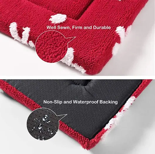 Christmas-Themed Waterproof Pet Cushion