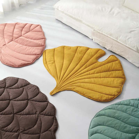 Dog Blanket in Leaf Design